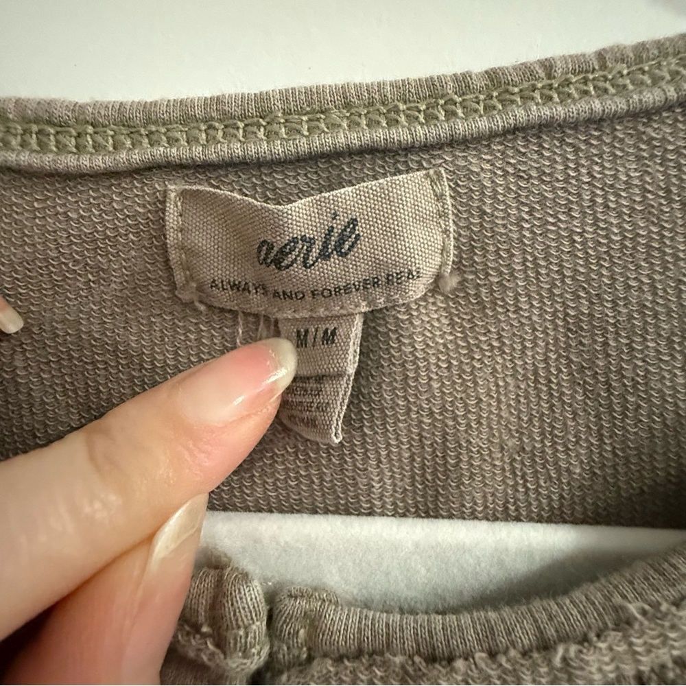 Arie Knit Button-Up Short Sleeve Blouse - Picture 5 of 10